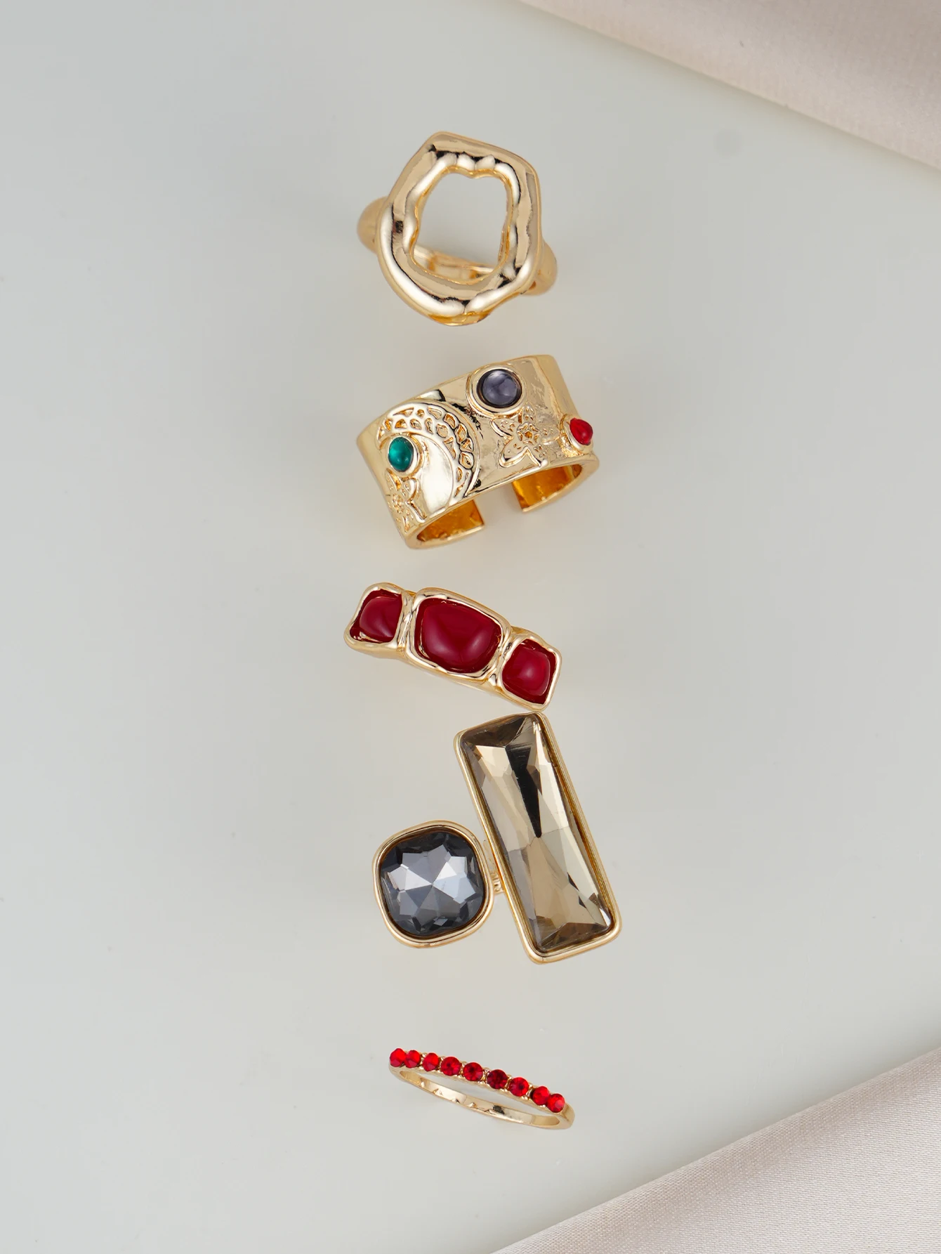 5PCS Two-Tone Gemstone Ring Set for Women Crystal Accent Geometric Textured Design Bold Statement Trendy Retro Festival Jewelry - 5