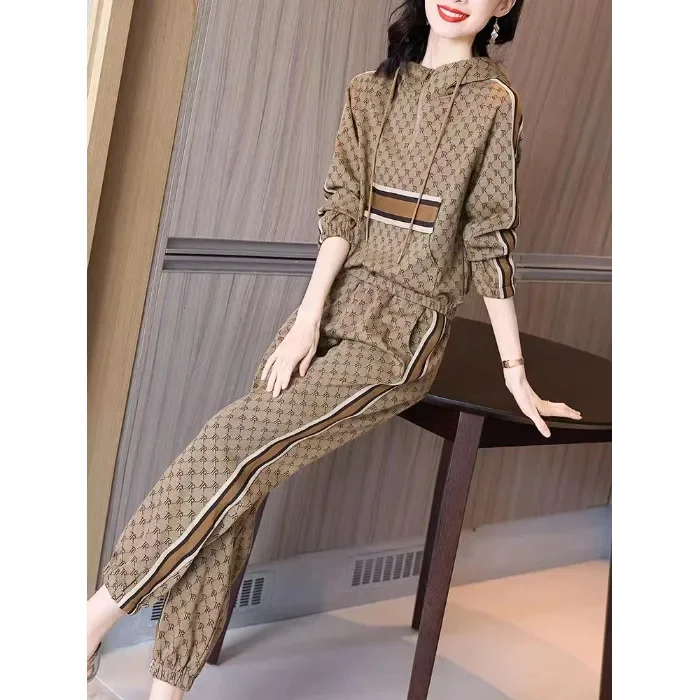 ملابس رياضية عصرية غير رسمية مجموعة ربيع الخريف فضفاضة كبيرة الحجم الملابس النسائية العصرية البلوز السراويل قطعتين البدلة