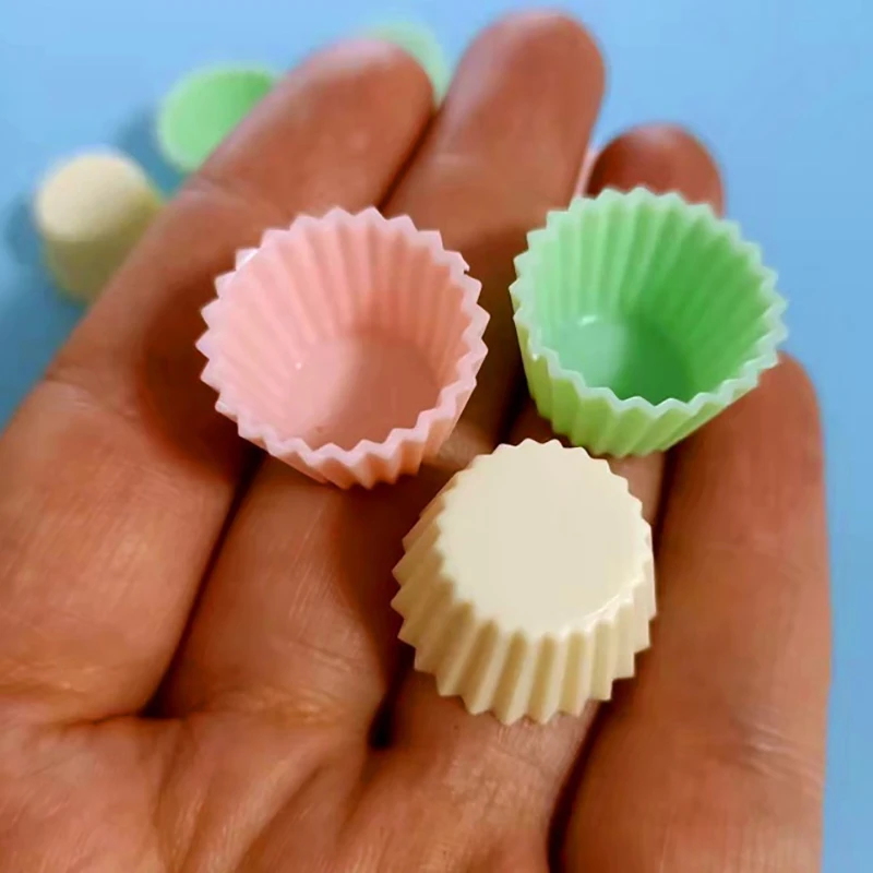 10Pcs/set 1:12 Dollhouse Miniature Cup Cake Mold Mini Muffin Cupcake Baking Molds Modle Toy Kitchen Doll House Decor Accessories