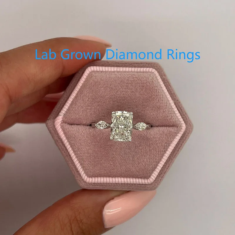 1,5 CT DEF VS-VVS Klarheit IGI ZERTIFIZIERTER CVD HPHT Länglicher, im Labor gezüchteter Diamant im Strahlenschliff, Verlobungsring mit drei Steinen, Platin 950