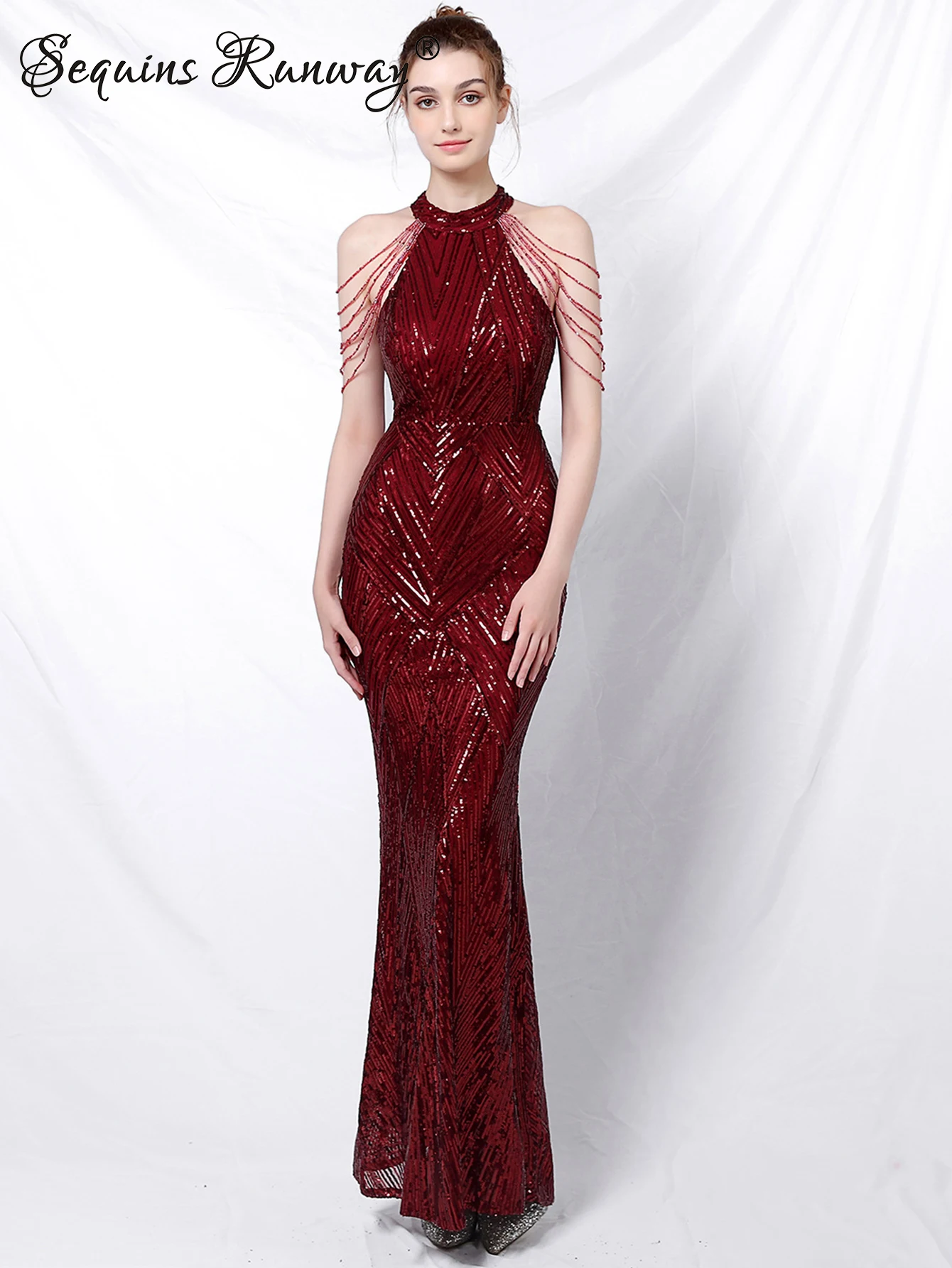 فستان سهرة ترتر أسود وأبيض