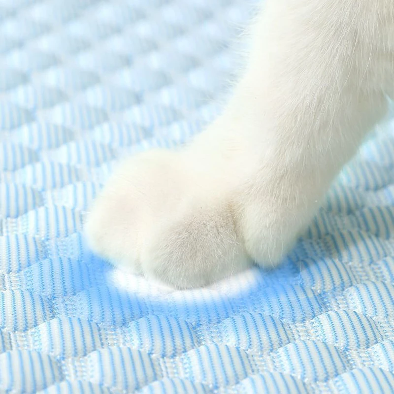 Cooling Mat For Cats And Dogs Breathable Summer Pet Bed Sofa_voghion.com