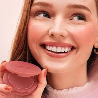 Rare Beauty Fashion Positive Highlighter Fini Scintillant Longue Tenue Waterproof Effet Naturel Brillant Illumine et Modifie le Contour du Visage 3