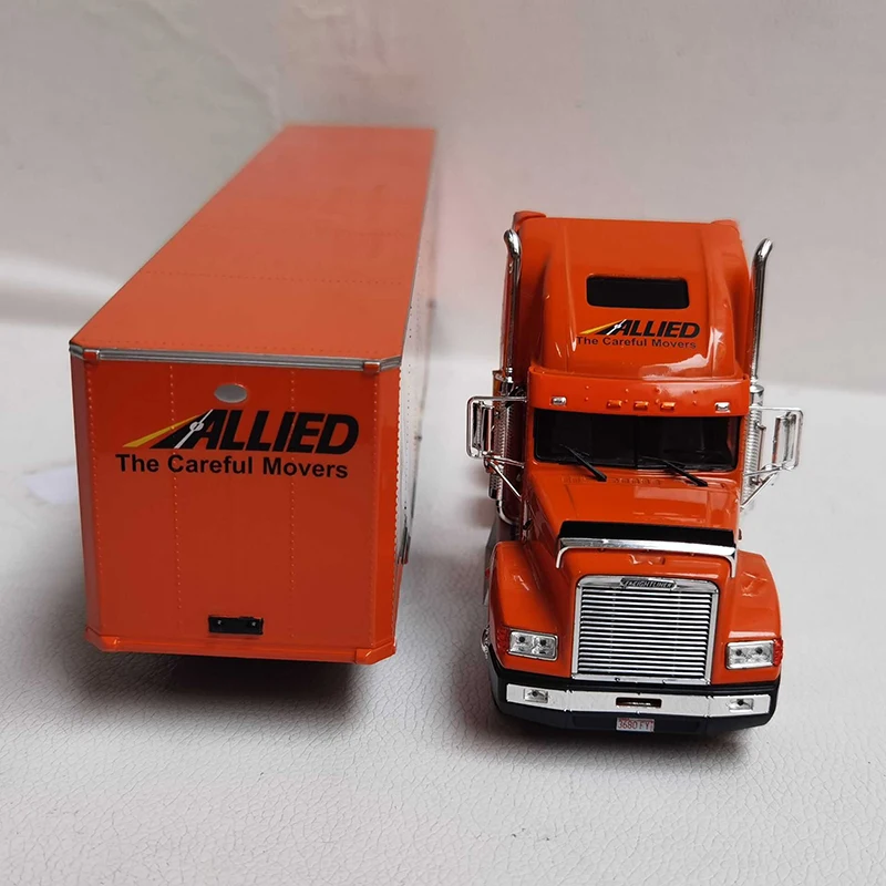 ダイキャストプロモーション　Freightliner s-l400.jpg