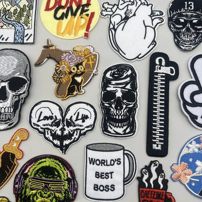 Punk Schädel gestickte Patches auf Kleidung DIY Cartoon Applique Kleidung Thermo kleber Patches für Kleidung Aufkleber