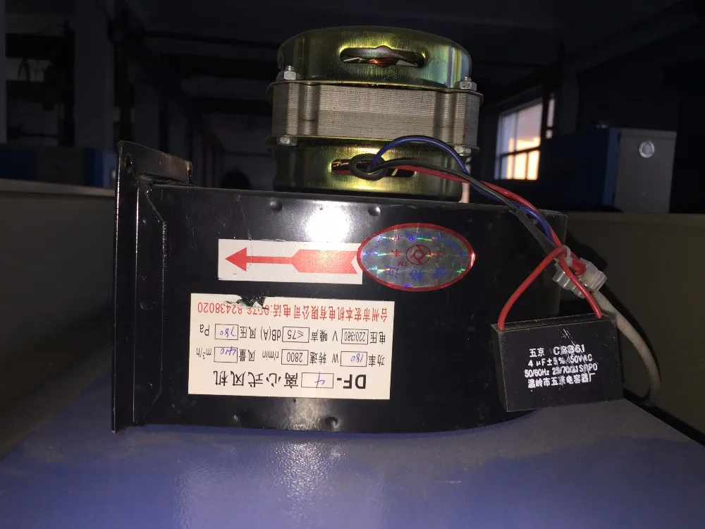 DF-4 Centrifugal Fan for PET Blow Moulding Machine High-quality centrifugal fan designed for PET blow moulding machines, ensuring efficient and reliable operation. High-quality centrifugal fan designed for PET blow moulding machines, ensuring efficient and reliable operation. DF-4 centrifugal fan for PET Blow Molding Machine