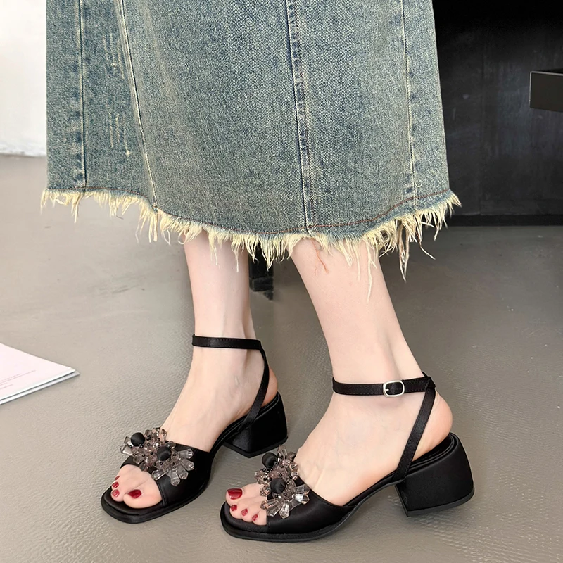 Buckle Strap Roman Sandals 2024 Summer Sale Of Women's Shoes Clear Heels Suit Female Beige Gladiator New Girls Comfort Block Ret