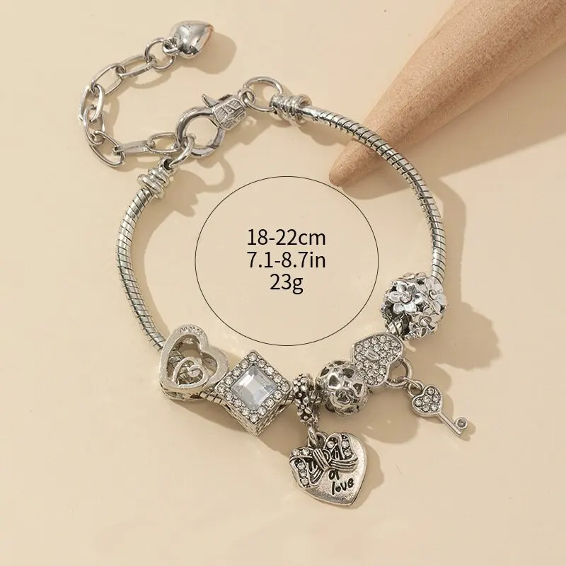 1PC Women's Fashion Multi Element Beaded Love Pan Family