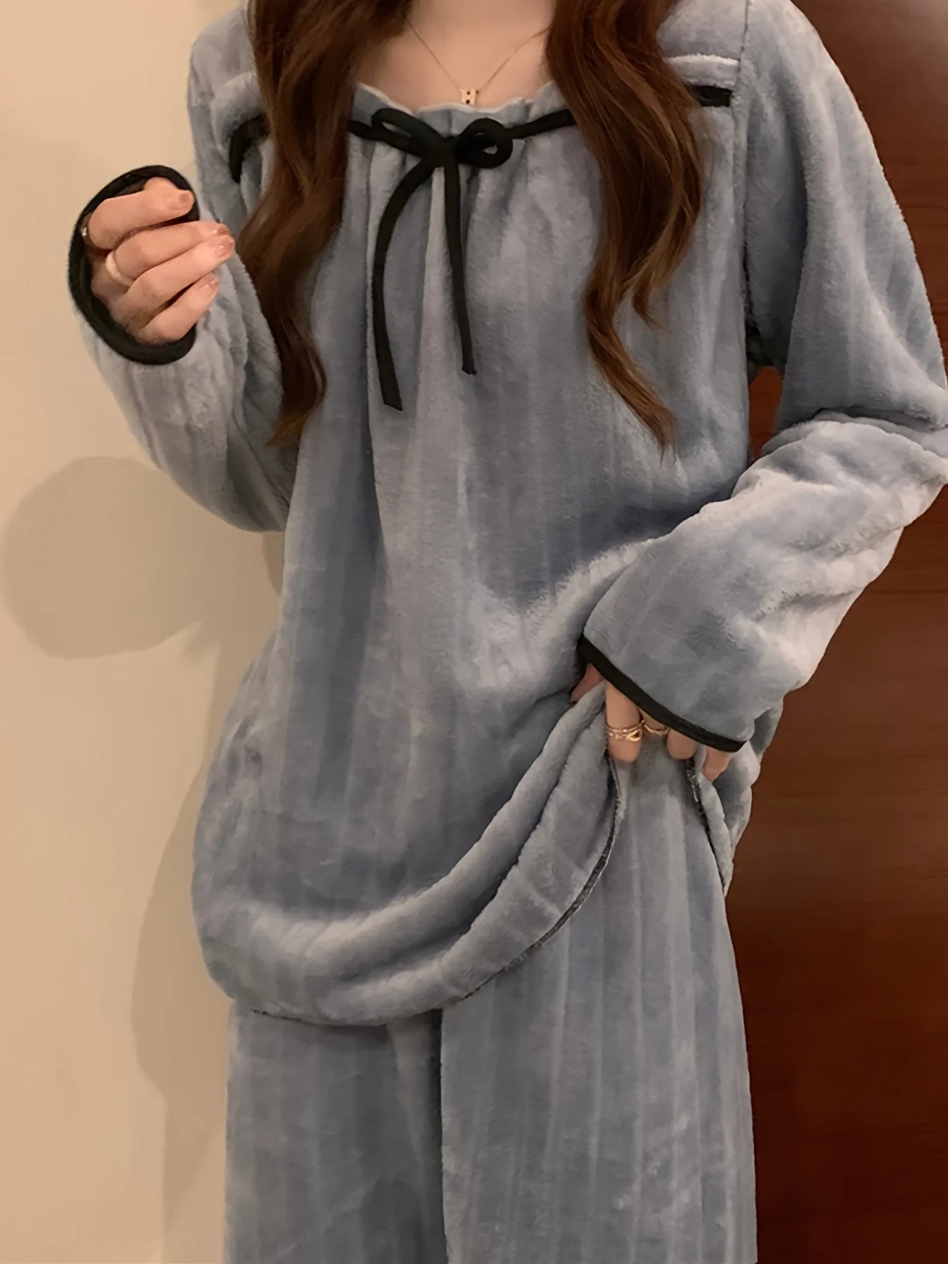 Women's Autumn Winter Pajamas, Thickened Coral Cute Princess Style Flannel Loungewear Set 1