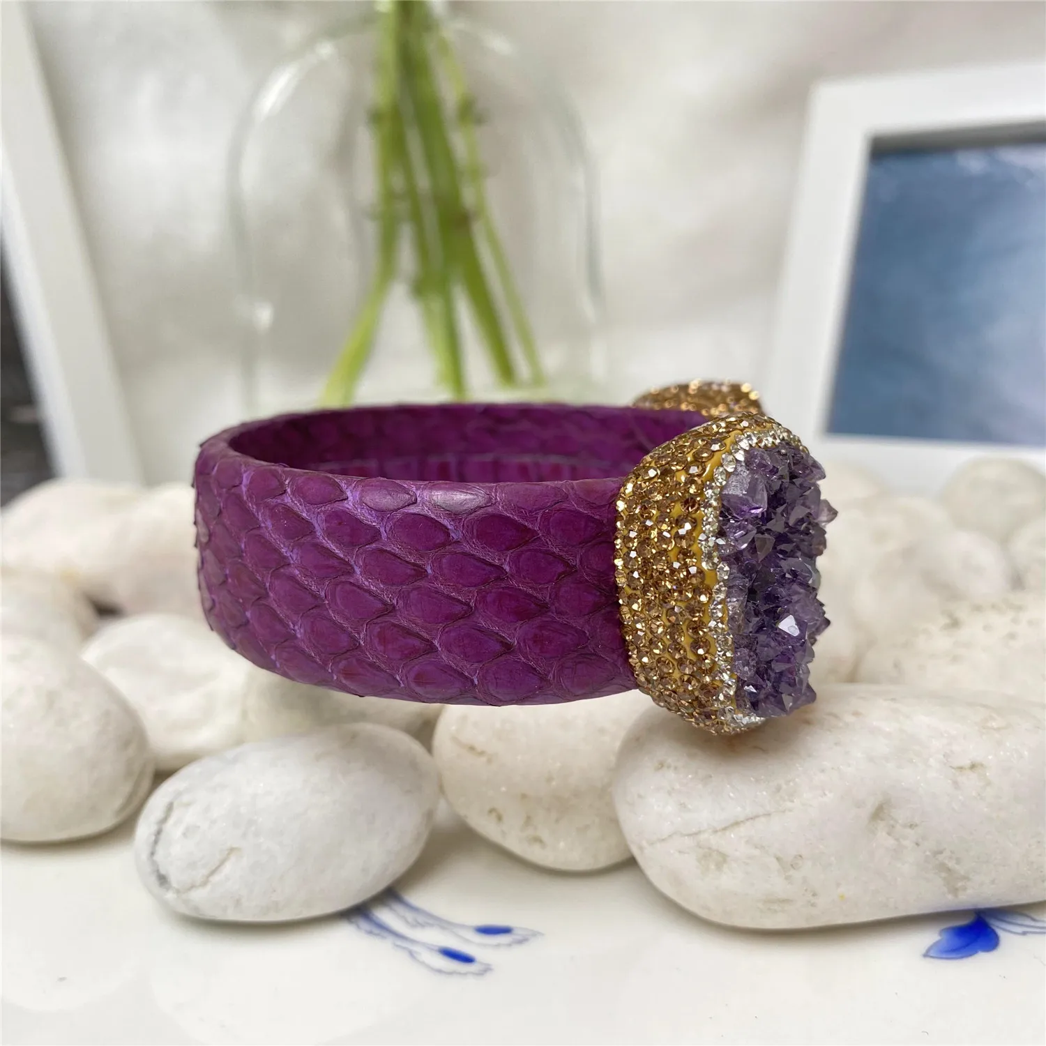 Natural Amethyst Leather Bracelet Ladies Adjustable High Sense Fashion Versatile Exaggerated Exaggerated Jewelry