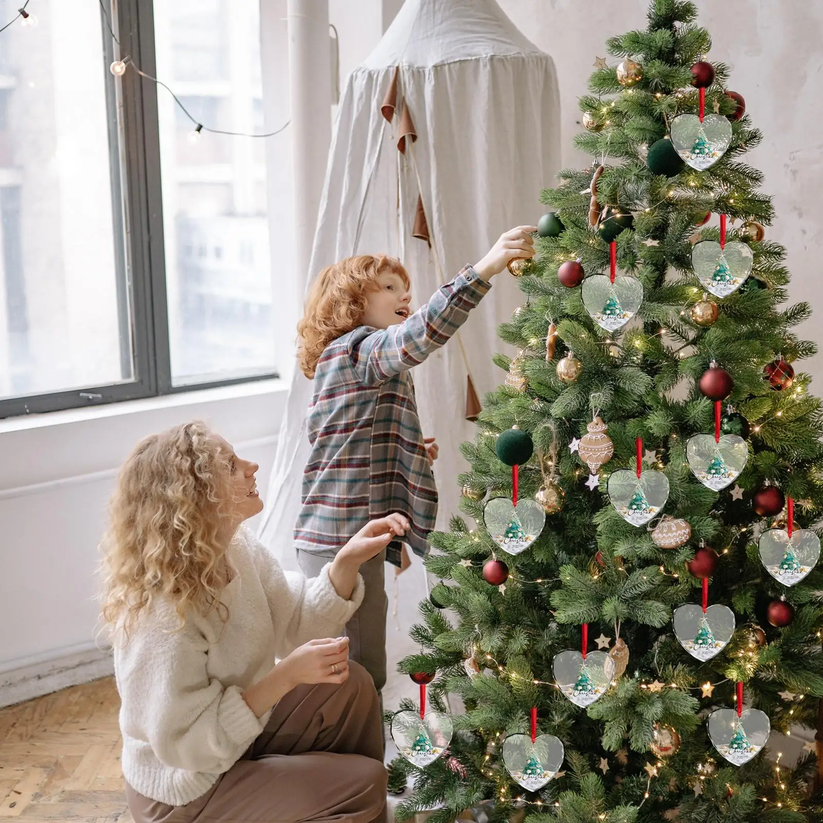 Beach Christmas Ornaments Handmade Sea Glass Pendant Decor Keepsake Charm with Rope for Bedroom Porch Window Decoration