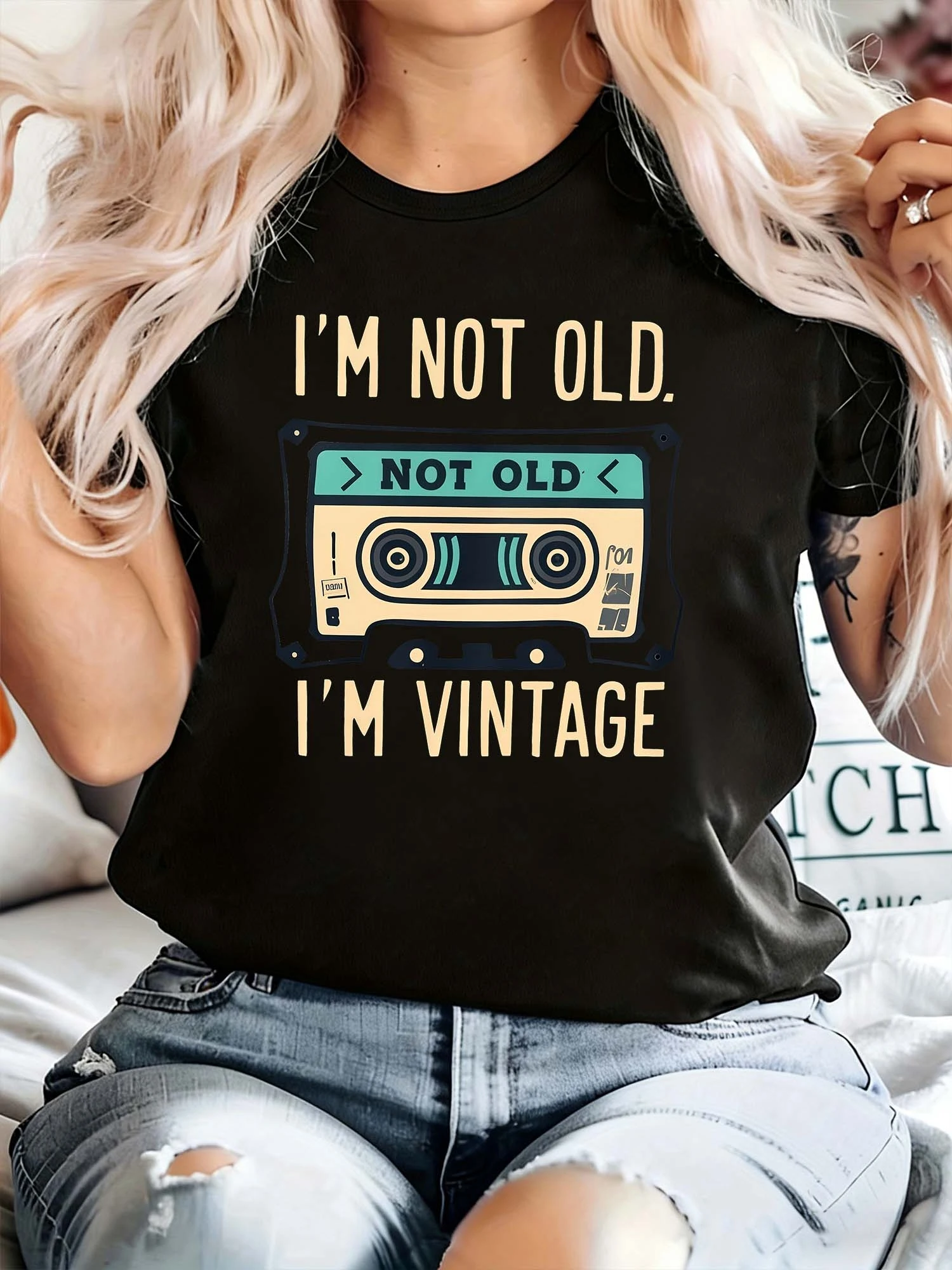 Casual Black Short Sleeve T-shirt With Retro Cassette Tape Graphic Print