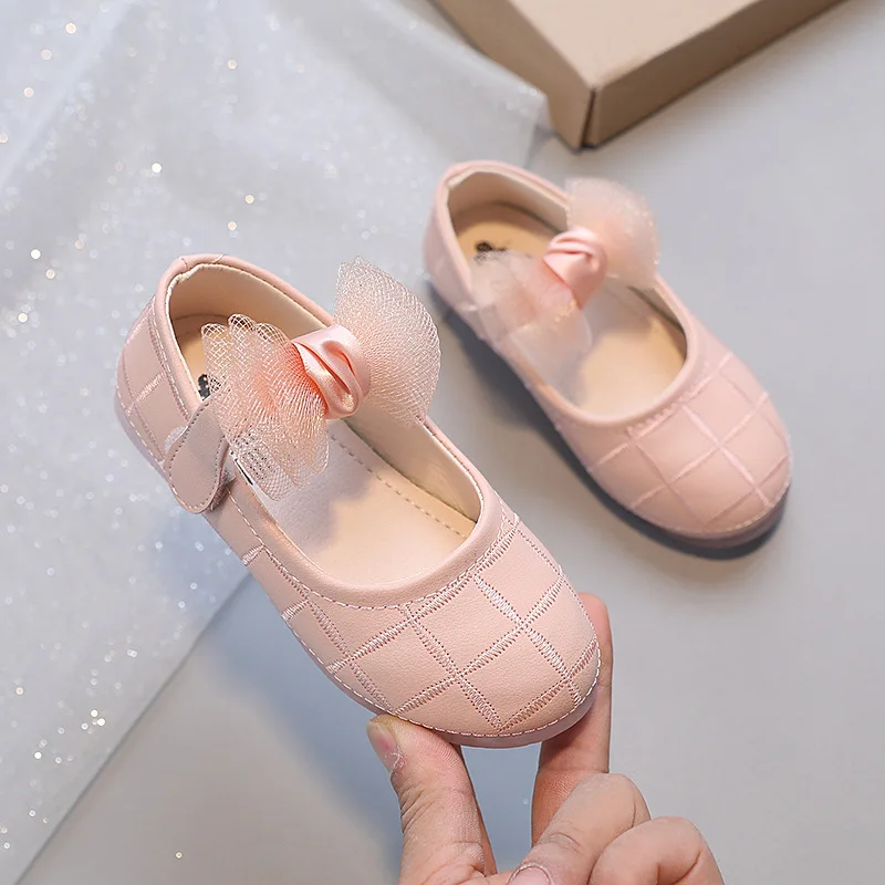 

Children' Solid Color Embroidered Round Head Leather Shoes Girls' Fashion Mesh Flower Bow Soft Sole Stage Performance Shoes