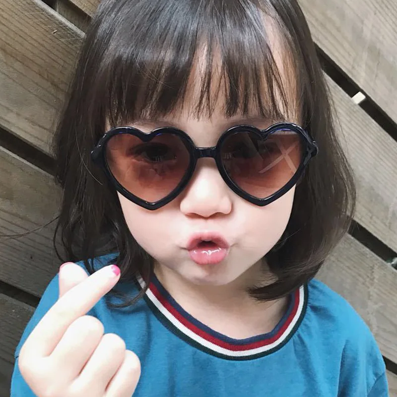 Fashion Heart Shaped Sunglasses for Children Black Red Small Frame Sun Glasses Vintage Boys Girls Kids Child Oculos De Sol