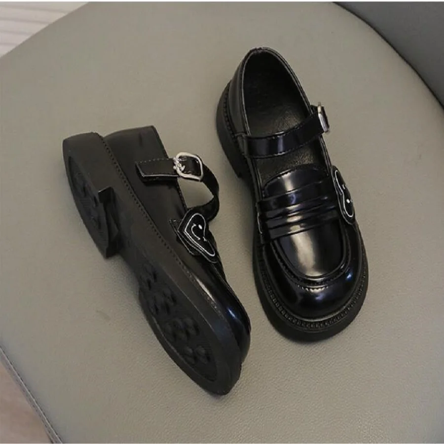 Рисунок 3 - Детские черные маленькие кожаные