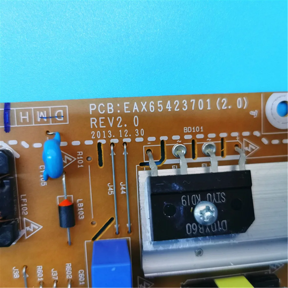 PIECES DETACHEES: Carte d'alimentation Tv Lg 42LB700V EAX65424001 (2.3) P42-14LPB - D'occasion en très bon état