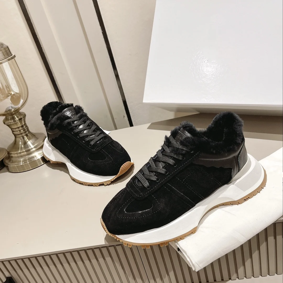 Рисунок 4 - Дизайнерская повседневная обувь