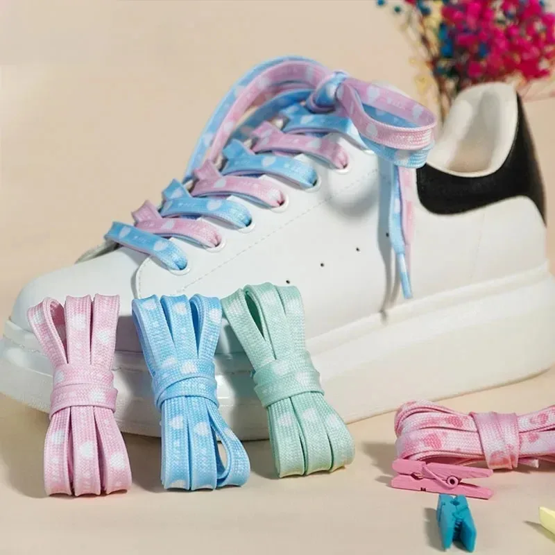 

1 pair flat shoes sneakers Pink heart-shaped shoelaces High top canvas sports and leisure shoelaces Couple shoelaces 26 colors