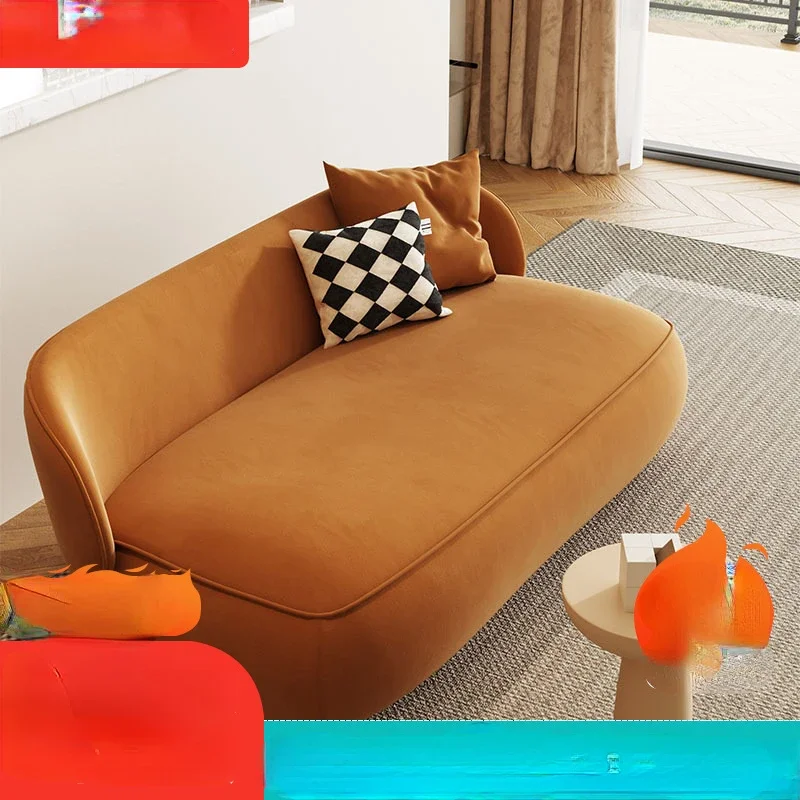 

Роскошный тканевый диван для маленькой квартиры