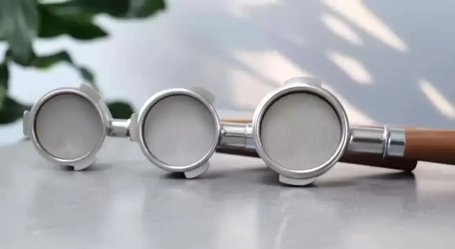 Normcore Puck Screen 0,2 mm 58,5 mm - Revêtement en titane PVD - Tamis à expresso pour porte