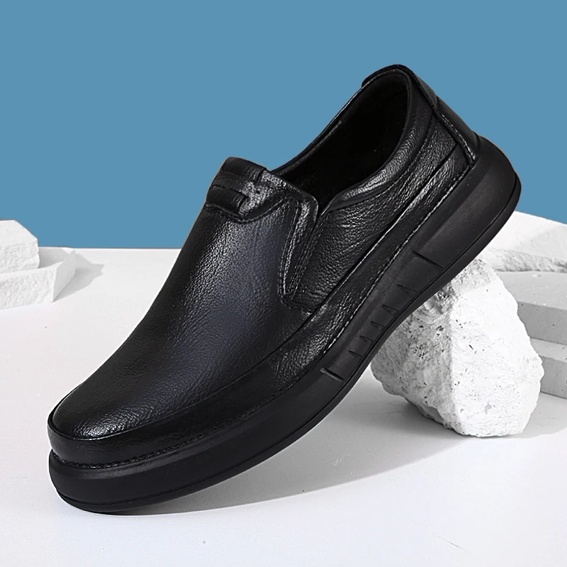 

Genuine Leather Men Casual Shoes slip on Luxury Brand 2022 Mens Loafers outdoor Moccasins Breathable black Driving Shoes for men