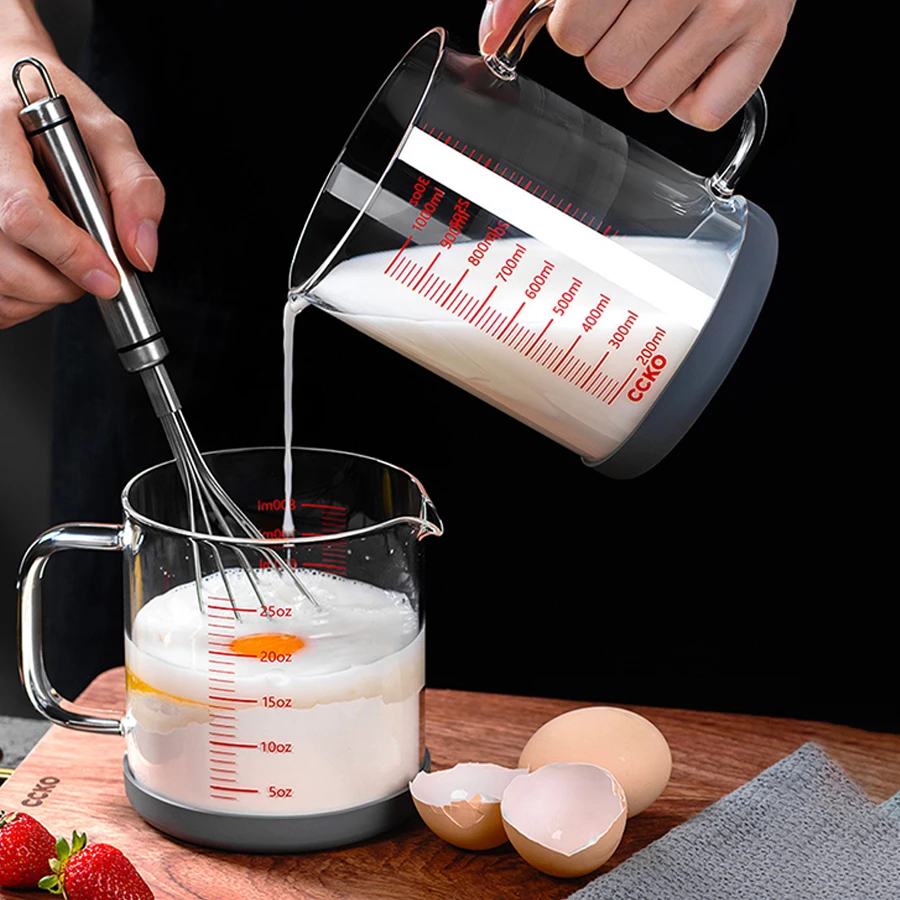 Thickened Glass Measuring Cup With Silicone Coaster Scale Baking Cup