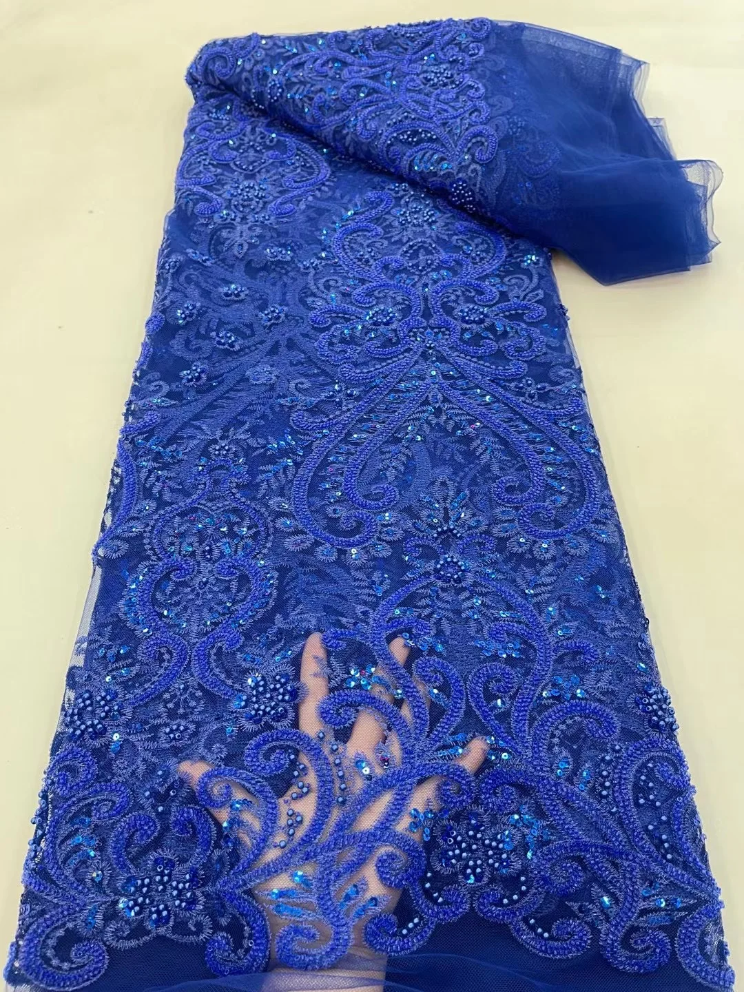 

Высококачественные французские Роскошные бусины Тюль Кружева пайетки материал для вечернего платья Новые африканские новейшие блестки ручной работы Тюль 5 ярдов ткань