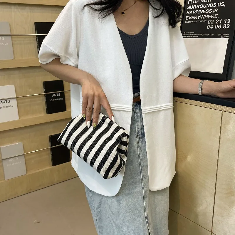 Nuova Borsa Make-Up 2026, Pochette Estiva in Crochet, Borsa da Spiaggia, Borsa a Tracolla Casual, Borsetta Effetto Nuvola per Donne - immagine 5