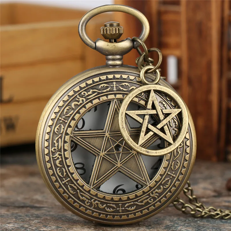 цена Retro Hollow Out Five Stars Pattern Unisex Quartz Analog Pocket Watch Necklace Chain with Pendant Pentagram Antique Timepiece