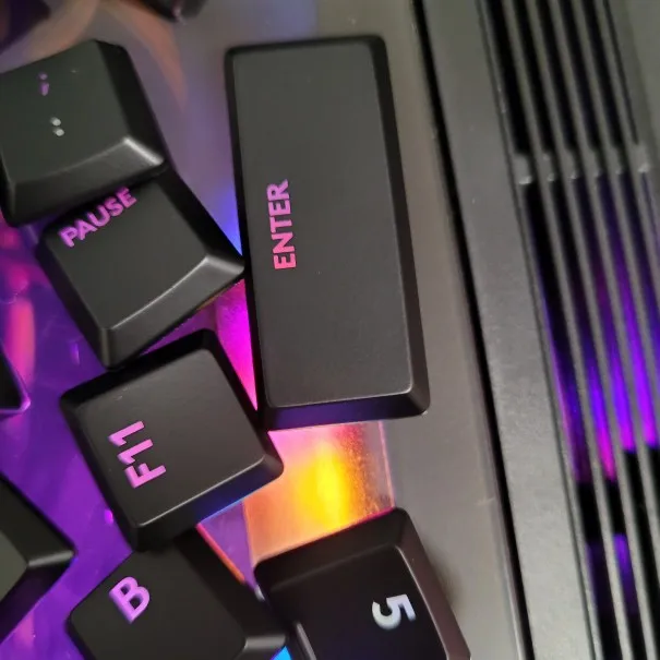 G915, G813, G815, segunda geração, eixo baixo, 109 teclas completas