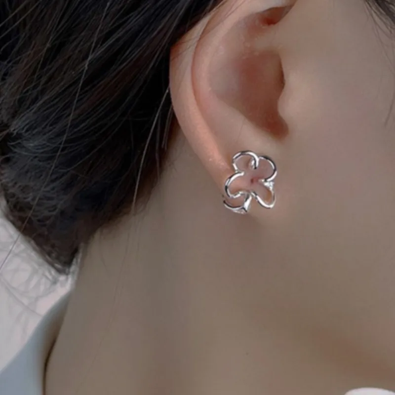 Delicate Hollow out Flower Zircon Clip on Earrings for Women Korean Sweet Ins No Ear Hole Ear Cuff Jewelry Accessories