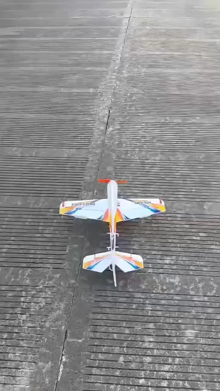 Qidi550 rc飛行機のおもちゃと子供と大人のためのブラシレス