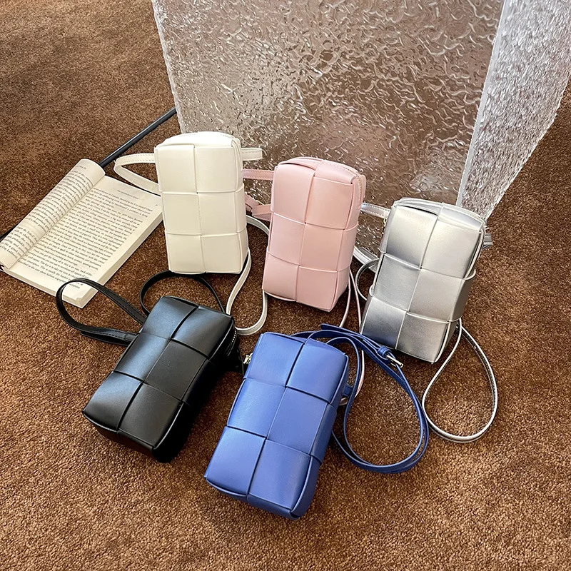 

2023 Braided Weave Mini Crossbody bag Niche Design Fashion advanced Simple Solid color High quality lipstick mobile phone Small