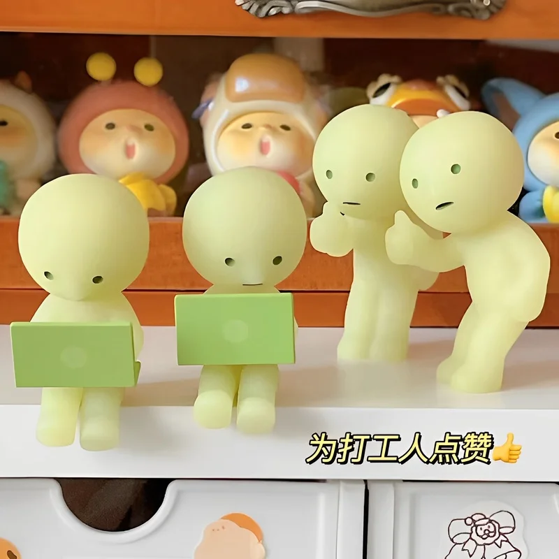 

Smiski Рабочая серия «потайная таинственная коробка» светящаяся Зеленая кукла фигурки героев мультфильм настольное украшение модель Кукла подарок игрушка
