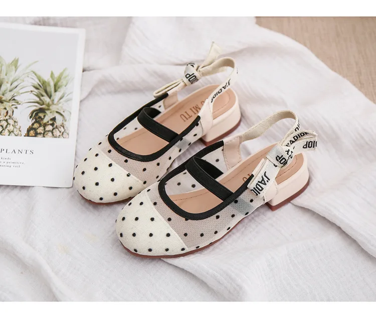 Description Picture 6 of itemKids Leather Shoes Lovely Children Performance Shoes Beautiful Students Soft Bottom Dance Footwear Girls Parties Wedding Sandals