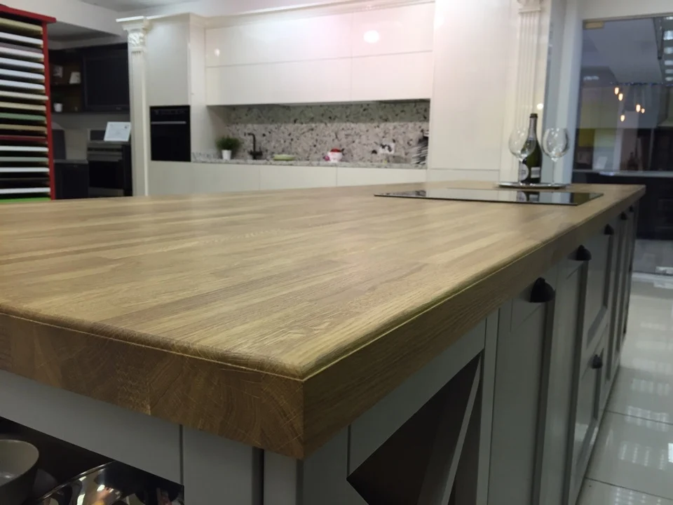 стол кухонный массив. столешня мдф шпон. столешницы для столов москва. столешница бук массив 300х60х4.