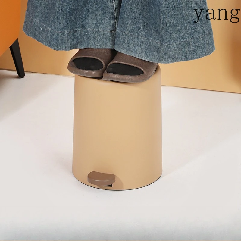LTT 라이트 럭셔리 발판형 플라스틱 가죽 귀엽고 독창적인 침실용 뚜껑 있는 휴지통 가정용