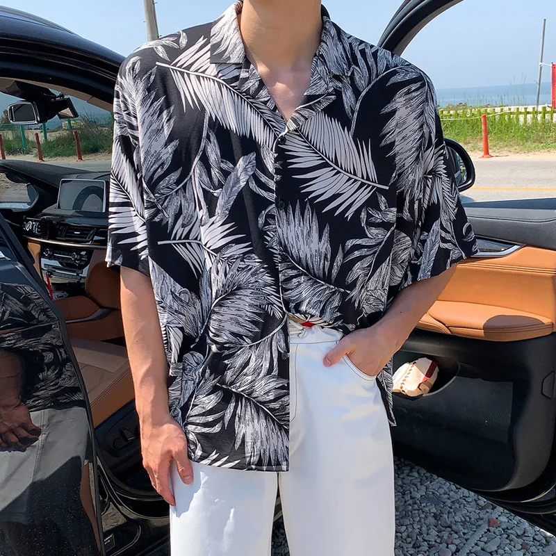 

Summer Short Sleeved Shirt Men Fashion Casual Printed Shirt Men Streetwear Korean Loose Ice Silk Shirts Mens Hawaiian Shirt