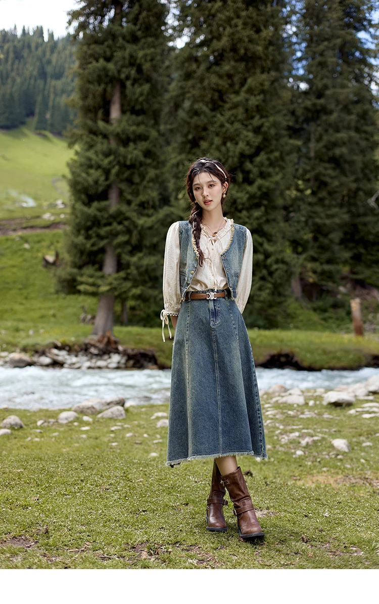 【関税&送料込】Balmain Washed Denim Midi Skirt Balmain Pencil Denim Midi Skirt with Slit - Bergdorf Goodman