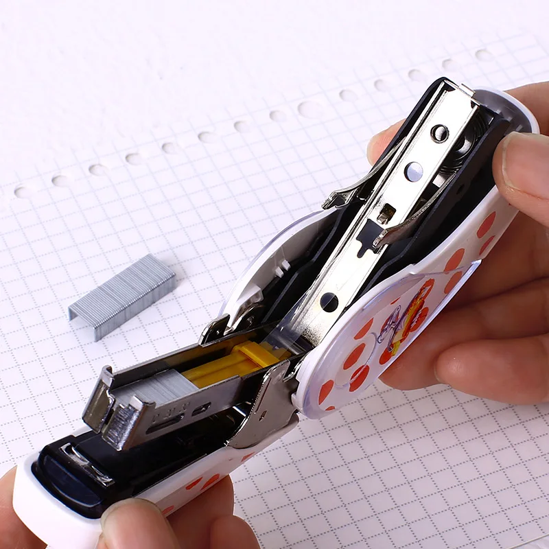 Japan Max Mini Labor Saving Stapler Limited Edition Flat Needle Bookbinding accesorios papeleria escritorio de oficina