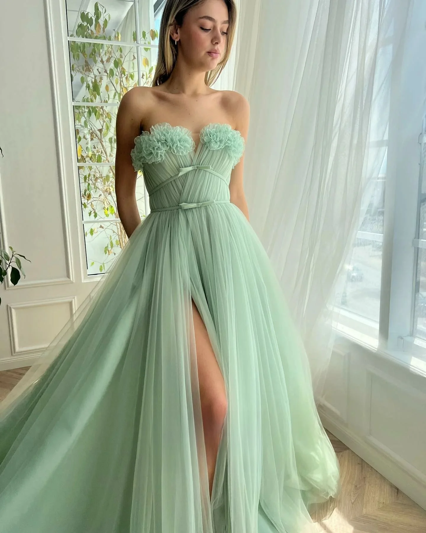 

Light Green A-Line Prom Dresses Elegant Pastrol Tulle Tiered Evening Dress Special Occasion Gowns Vestidos De Novia