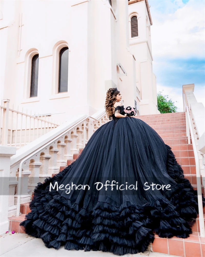 Black Off Shoulder Quinceanera Dresses Ball Gown Bead Appliques Birthday Luxury Dress Tiered Ruffles Formal Gown Customized