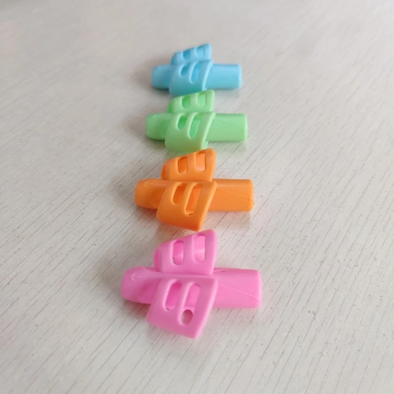 Children's Double Finger Grip Writing Aid - Soft Rubber Pencil Holder for Correcting Writing Posture  Home Educational Tool