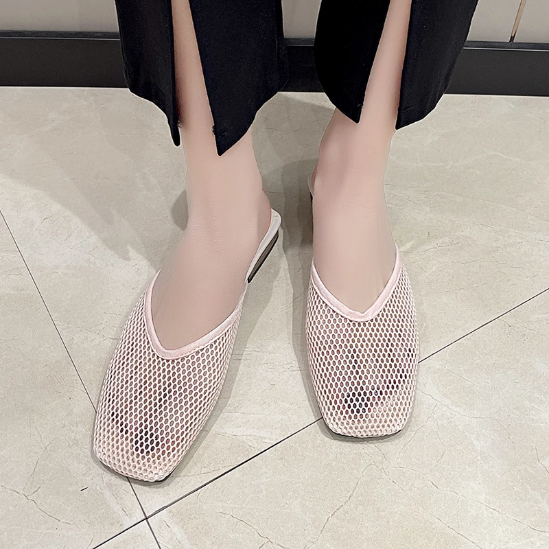 

Женские туфли, новинка 2023, базовые женские тапочки, Летняя женская обувь, дышащие Повседневные тапочки, женская обувь с вырезами на квадратном каблуке