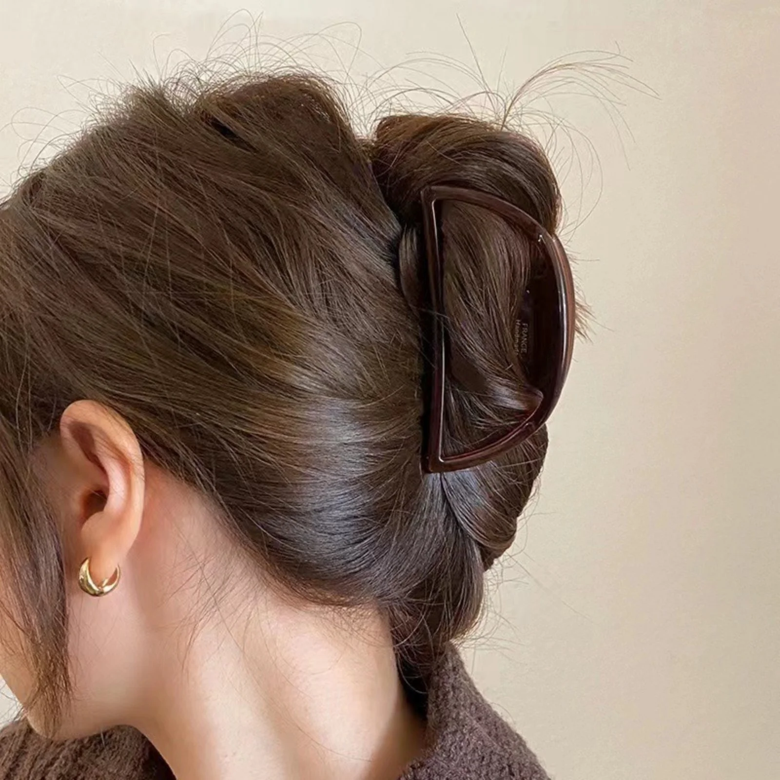 1pc European and American hair accessories hollow acetic acid grip large meatball hair claw