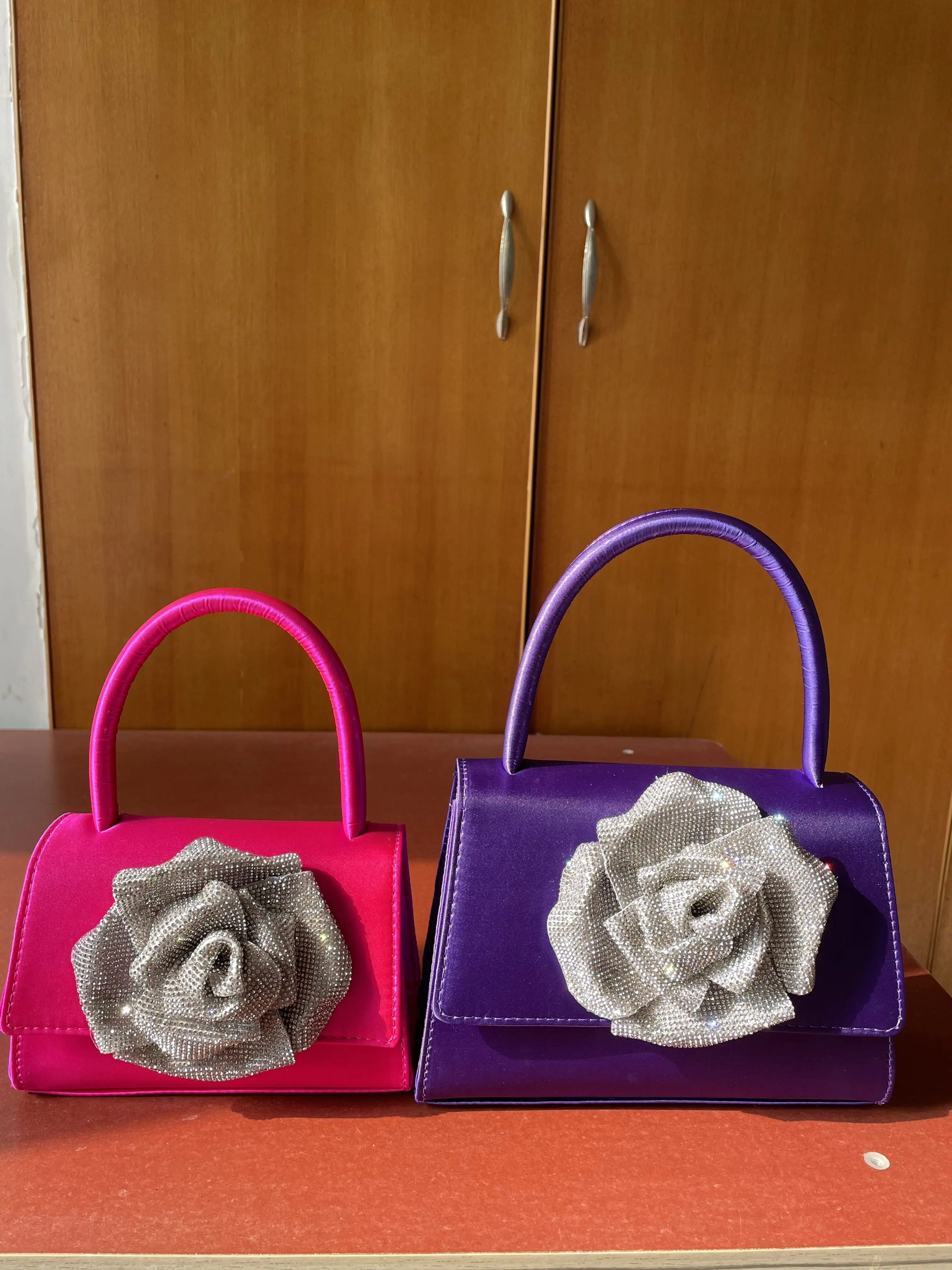 Fashion Evening Purse Bling Flower Diamonds Day Clutch Bag