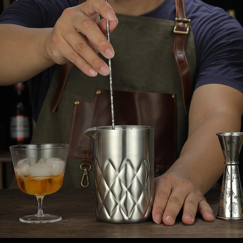Cocktail Shaker 580ml Stirring Tin Cocktail Mixing Glass Double-walled and Vacuum Insulated For Temperature Consistency Bar Tool
