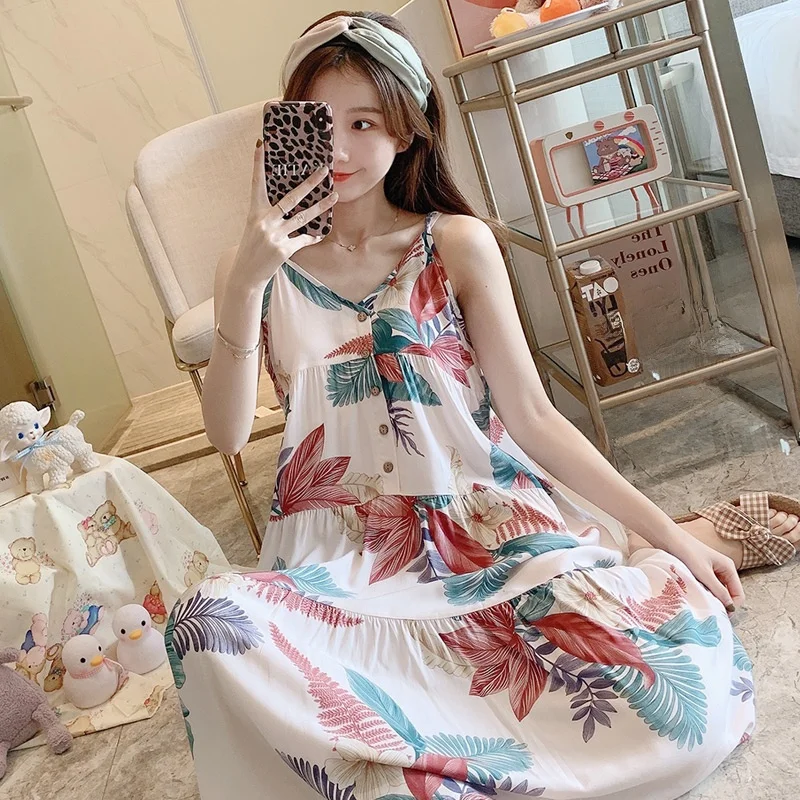 Off-white tropical floral 1686 button