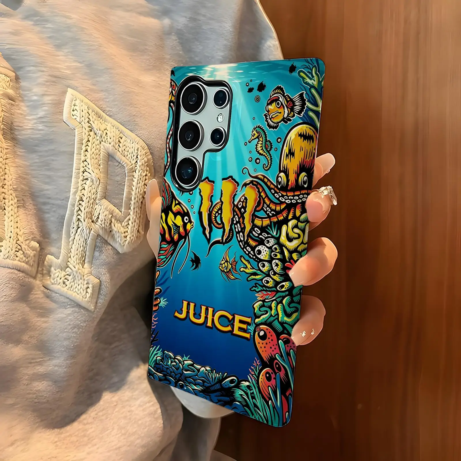 Magnetic Energy Drink Glossy Film Phone Case with Fashion Design