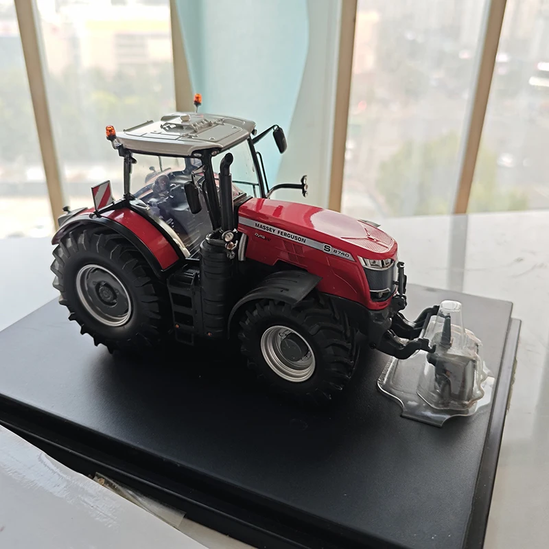 Diecast 1/32 Scale Massey Ferguson 8740S Tractor Car Model